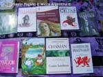 wicca, Feria Pagana, Pagan Fair, Venta de Pentaculos, Book of Shadows, Libros de Las Sombras, Remeras paganas, remeras wicca, runas, tarot, Mjollnirs, martillos de thor, Dioses, Diosas, Lectura de Cartas, Lectura de Runas, Remeras con motivos paganos, Herramientas mágicas, Mazos de cartas, Runas, libros, velas, sahumerios, piedras